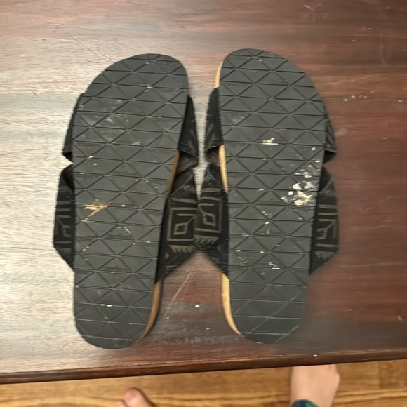 Minnetonka black women’s sandals size 7 - Picture 3 of 5